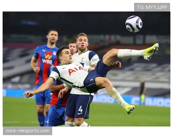 德甲豪门补强行动持续推进,引援策略聚焦中场与防线 德甲豪门补强行动持续推进,引援策略聚焦中场与防线