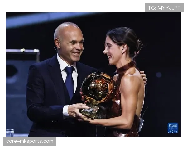 小罗退役后还在夜店蹦迪？这状态谁信他拿过金球奖